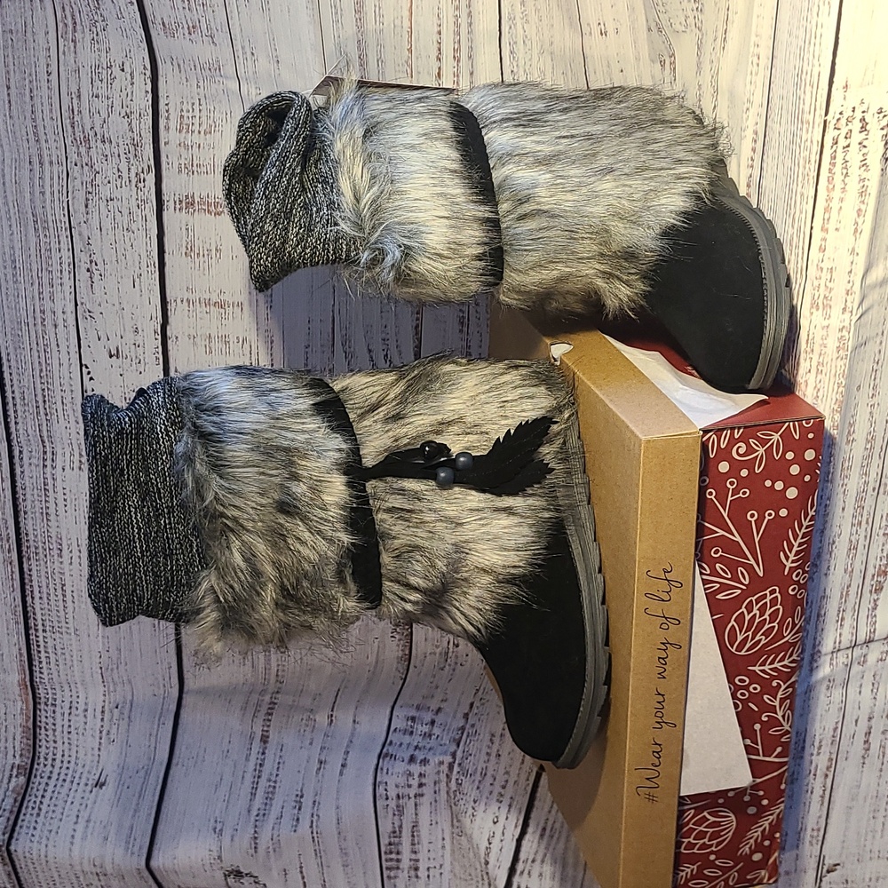 MUK LUKS Women's Sigrid Leela Fashion Boot 7.5